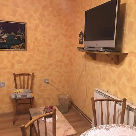 Casa De En Centro - 6 Plazas * León