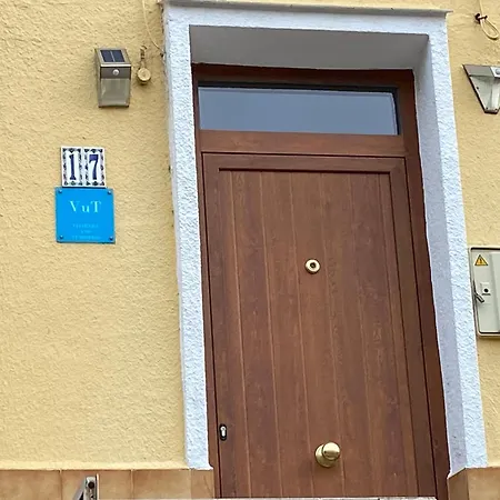 Casa De En Centro - 6 Plazas بيت للعطل *
