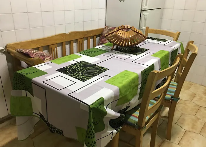 Casa De En Centro - 6 Plazas