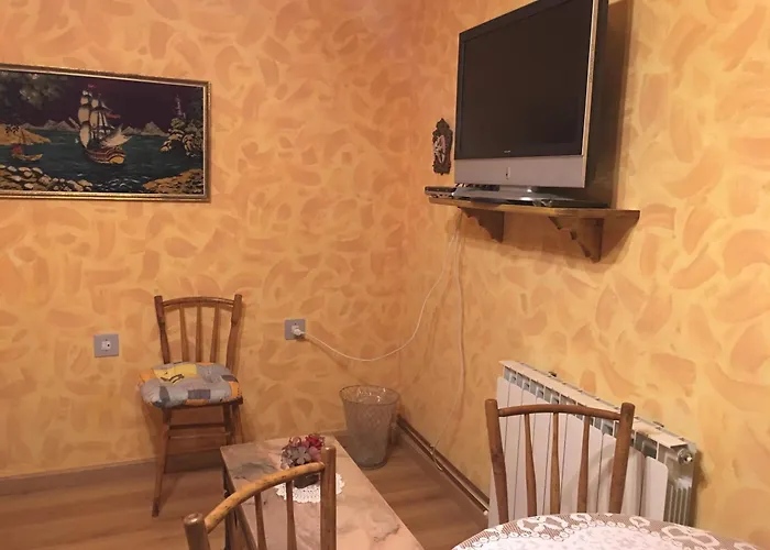 Casa De En Centro - 6 Plazas * León